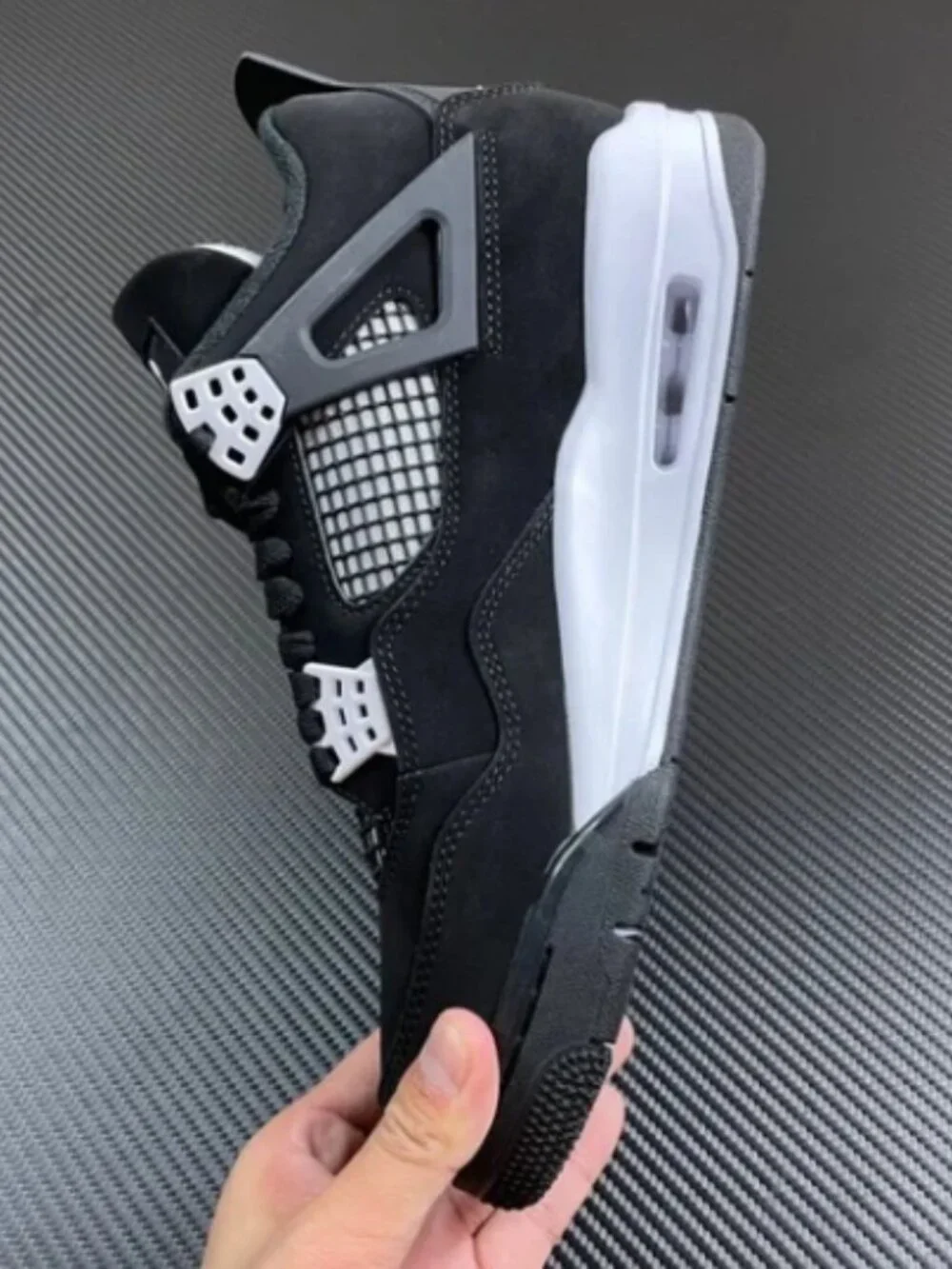 Air Jordan 4 Retro White Thunder
